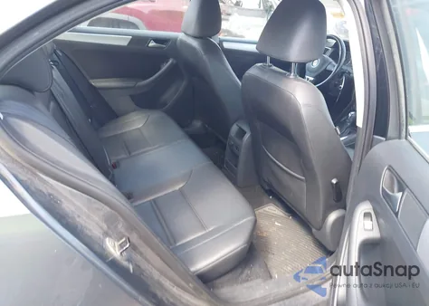 2013 Volkswagen Jetta 2.5L Se z USA, uszkodzony, nr VIN 3VWDP7AJ2DM450651